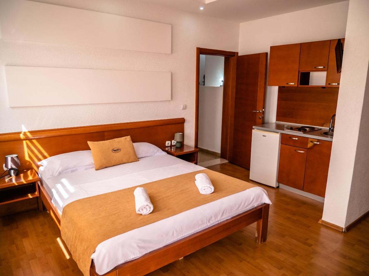 Apartments Bonita Ulcinj Exterior foto